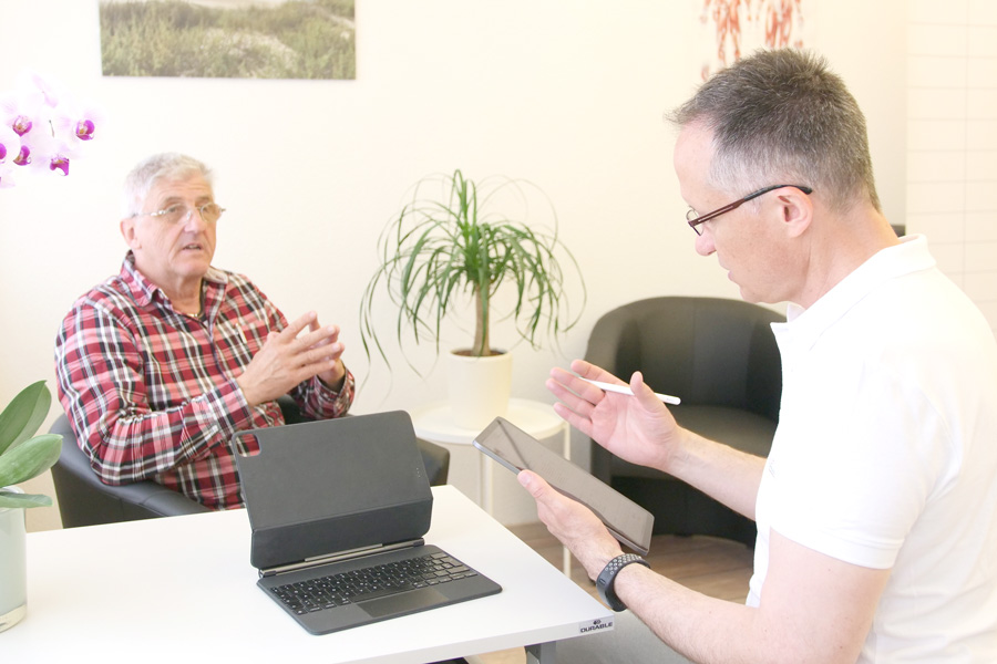 FAQ | Häufige Fragen zur Liebscher & Bracht Schmerztherapie Zug | Mobile