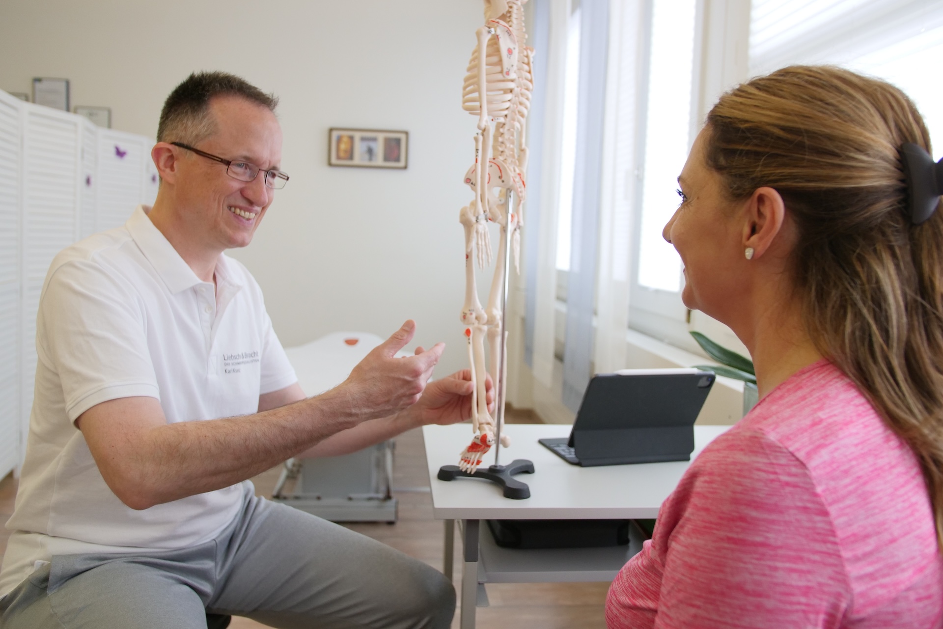 Liebscher-Bracht-Zug | Reflextorium in Cham/Zug | Kari Kunz | Schmerztherapie 01