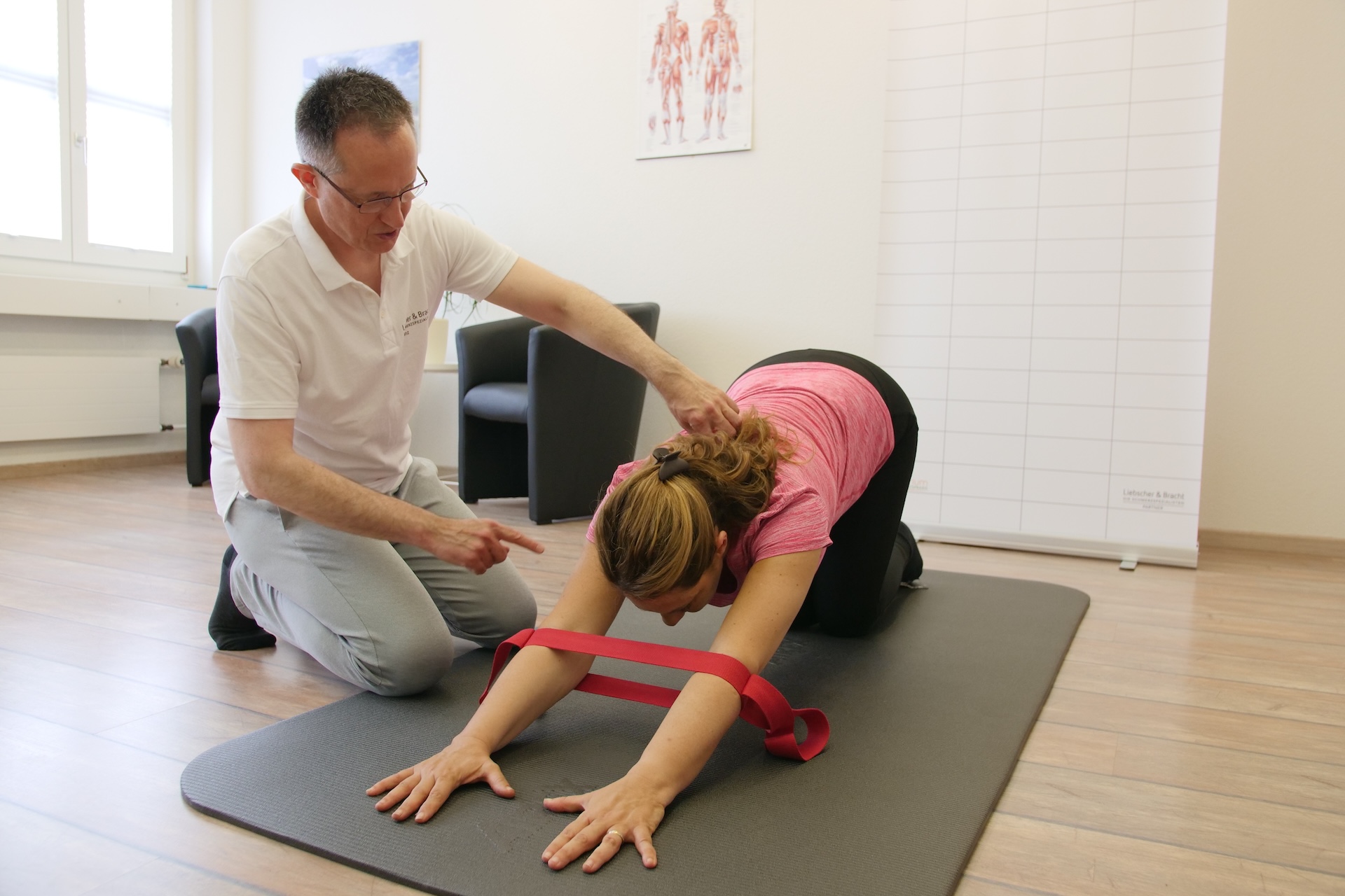 Liebscher-Bracht-Zug | Reflextorium in Cham/Zug | Kari Kunz | Schmerztherapie 03